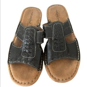 Natural Soul Dalton Two Strap Leather Upper Slip On Sandals Sz 7.5M